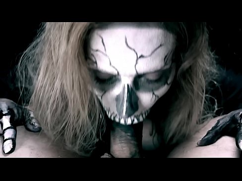 ❤️ Demon girl zuigt pik met haar zwarte mond en slikt sperma. ❤❌ Anal porno at nl.yespornpics.ru